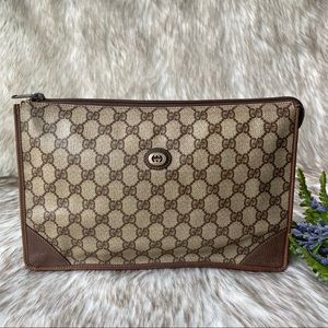 Gucci Vintage GG Supreme Clutch Bag